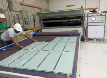 中国 専門家 4 層のエヴァ ガラス薄板になる機械 36mm 最高の厚さ サプライヤー