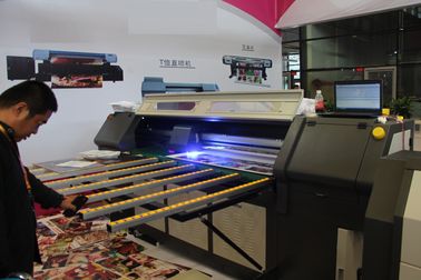 中国 プレキシガラス板のためのスクリーンの印字機を転がす高リゾリューション1440 DPIロール サプライヤー